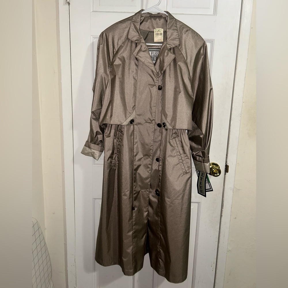 Vintage Fleet Street Trench Rain Coat, 6 Petite, Shimmering Beige, NWT